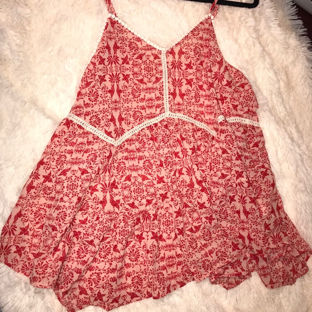 Red top - Picture 2 of 3
